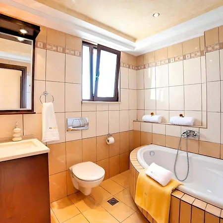 Sunlight Grand 3 Beheizte Pools 36 Gaeste * Georgioupoli
