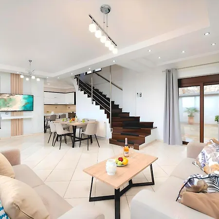 Feriehus Sunlight Grand 3 Beheizte Pools 36 Gaeste Georgioupoli