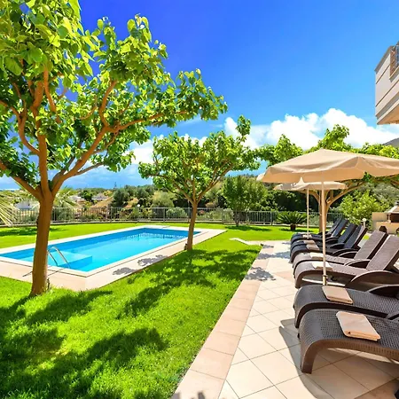 Sunlight Grand 3 Beheizte Pools 36 Gaeste Feriehus *